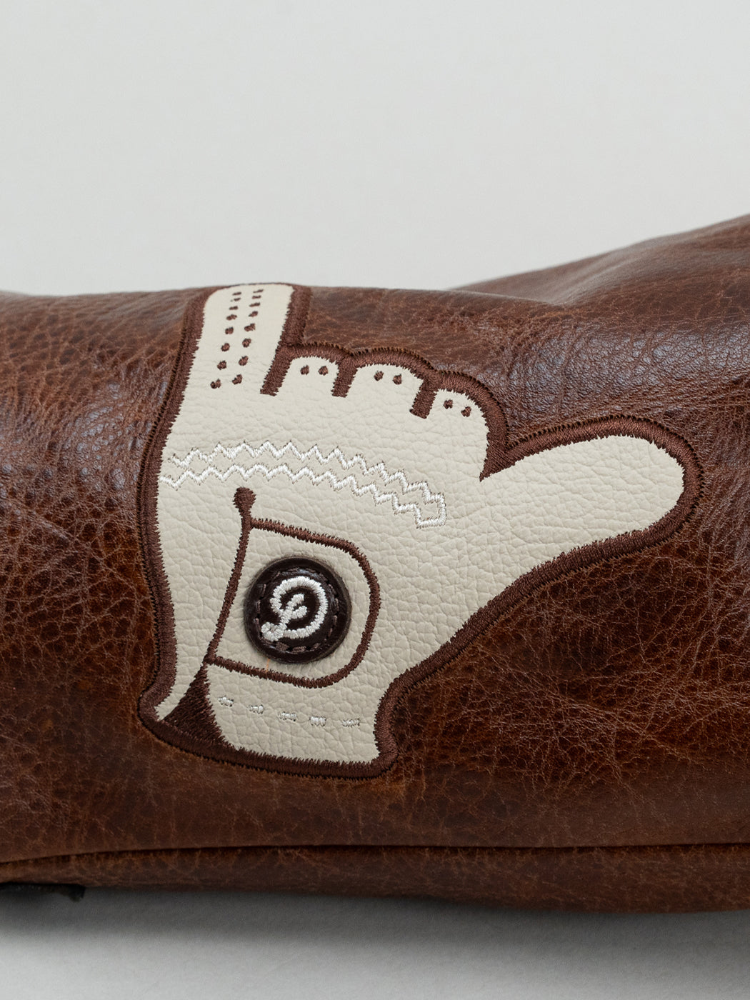 Shaka Dormie Barrel Driver Headcover – Tobacco