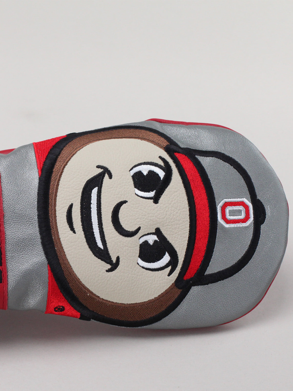 ゴルフクラブ　カバー　米国オハイオ州　OHIO State Amazon.com : Team Golf NCAA Ohio State Buckeyes Contour Golf