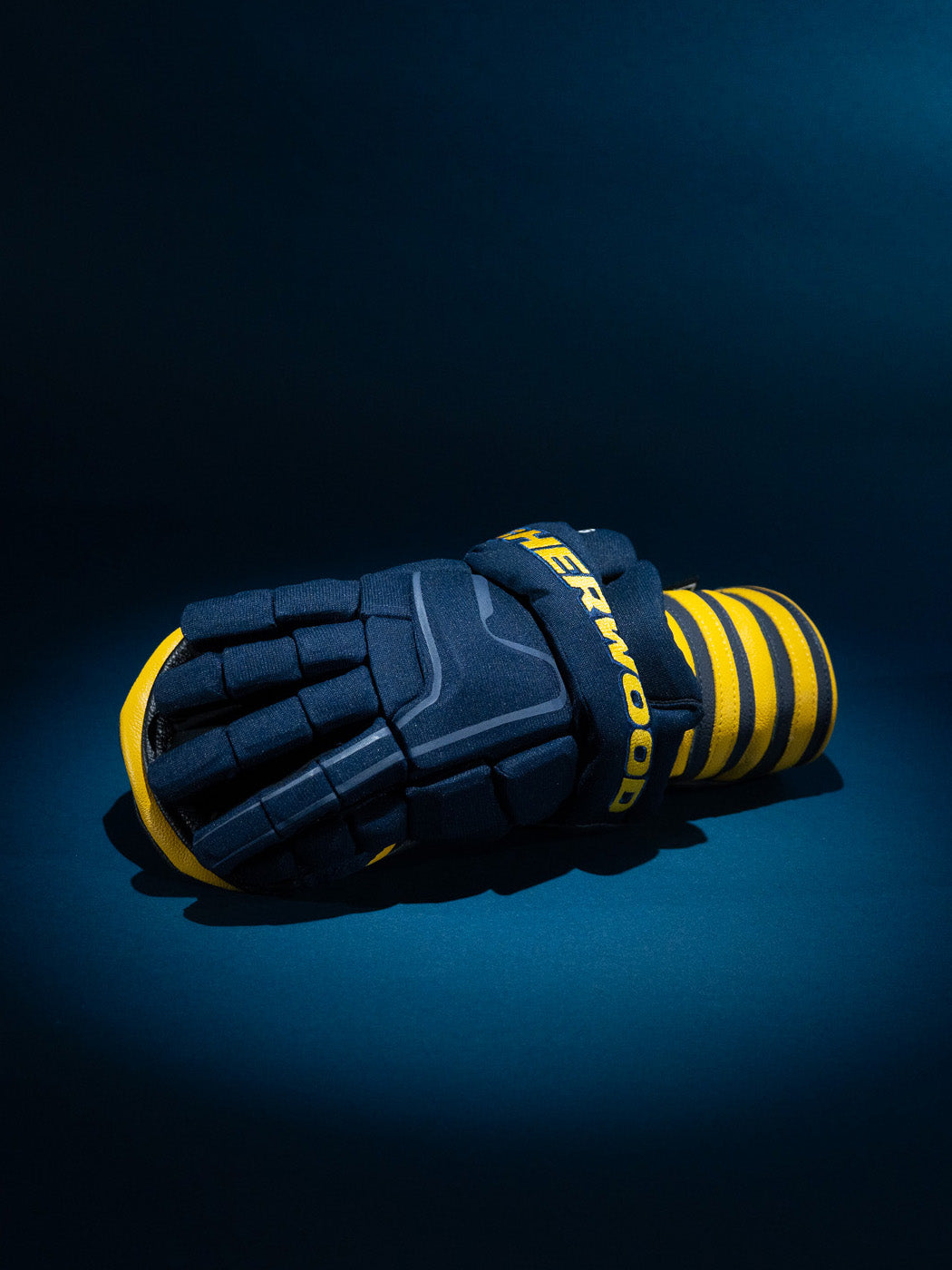 Sherwood x Dormie Stenberg Hockey Glove Teardown Headcover